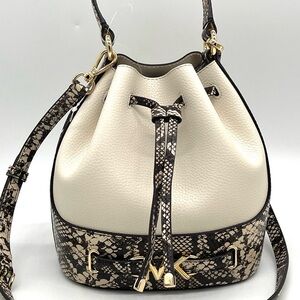 Michael Kors Reed Medium Bucket Messenger Crossbody Bag